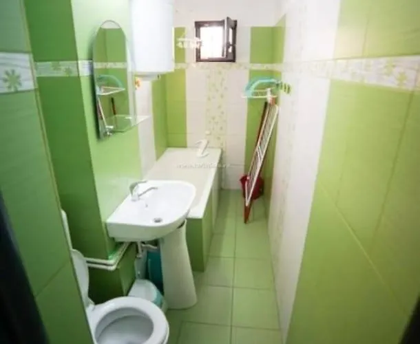 Apartman Daniela , Strada Rozelor *